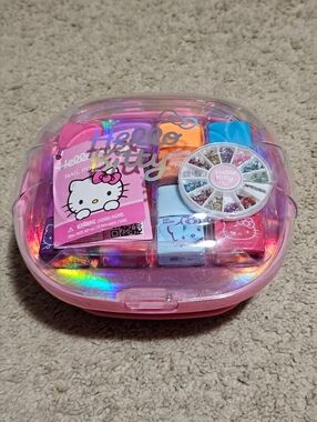 New! Hello Kitty Nail Salon Kit with Nail Polish & Gems & Battery Powered Dryer